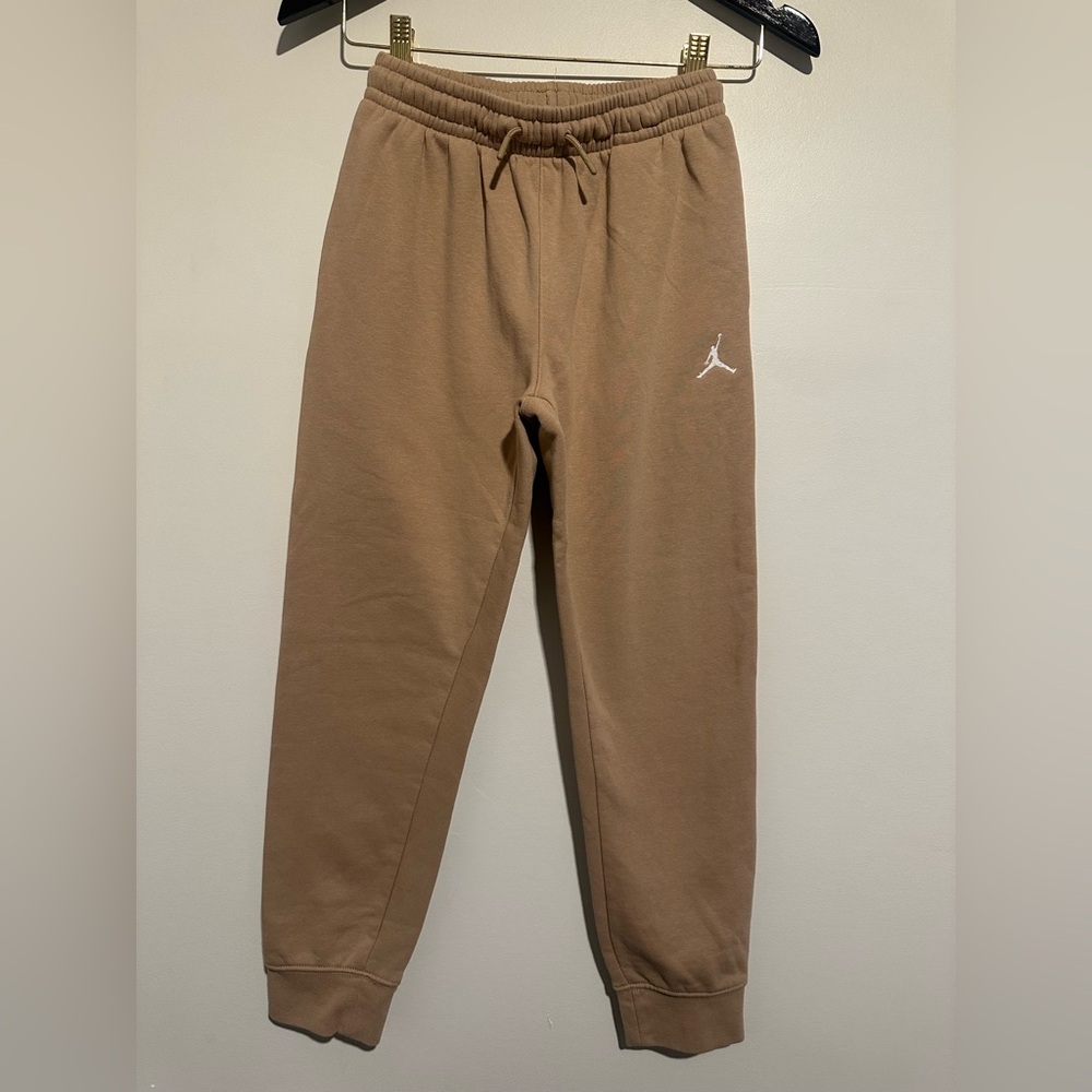 Jordan Kids Tan Jogger Sweatpants with White Jumpman